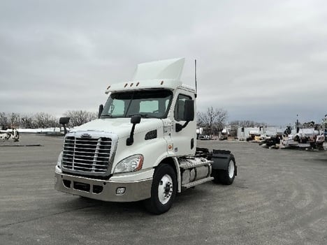 2020 FREIGHTLINER Cascadia 113 Single Axle Daycab #9335 2020 FREIGHTLINER Cascadia 113 Single Axle Daycab #9335