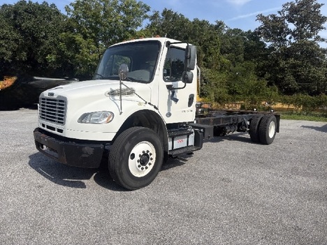 2019 FREIGHTLINER M2 Cab Chassis Truck #9370