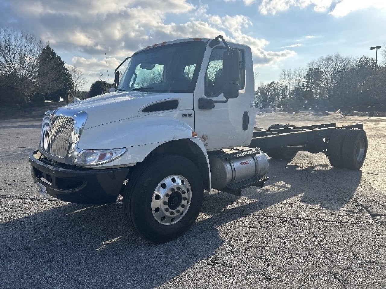 2020 INTERNATIONAL MV607 Cab Chassis Truck #1 2020 INTERNATIONAL MV607 Cab Chassis Truck #1