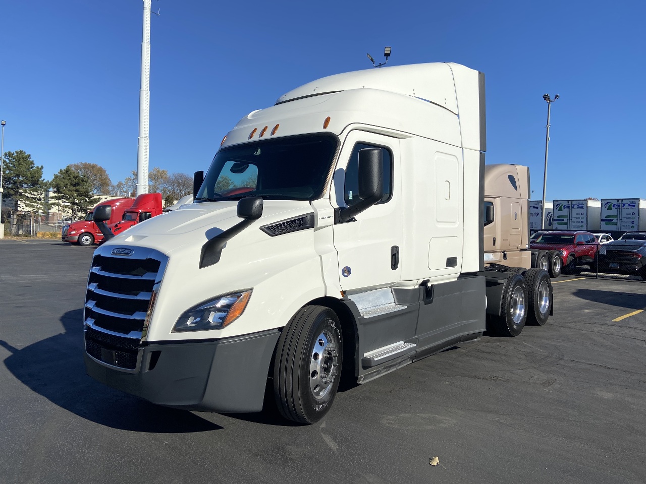 2020 FREIGHTLINER Cascadia CA116 Sleeper