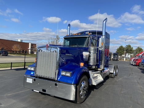 2023 KENWORTH W900L Tandem Axle Sleeper