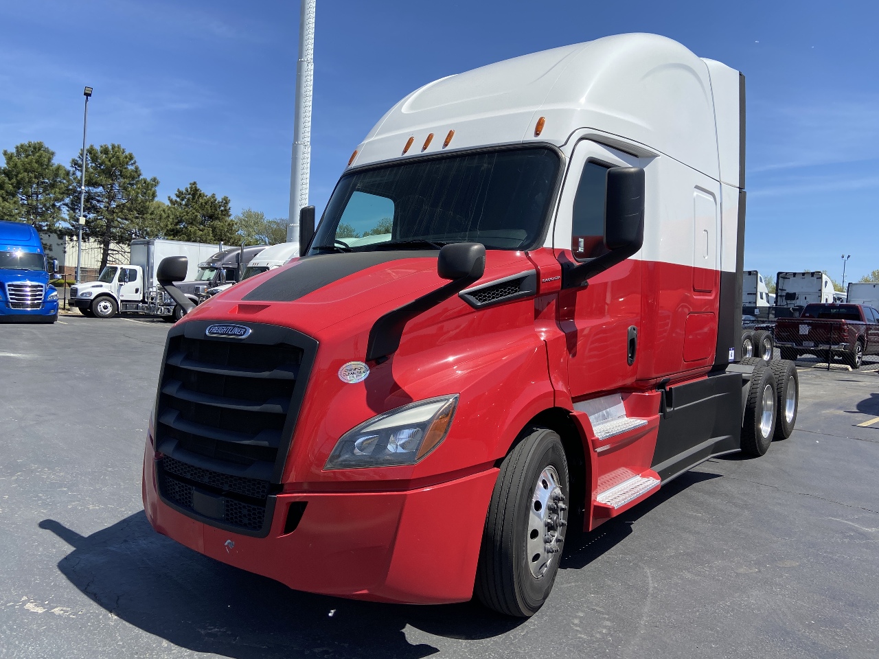 2020 FREIGHTLINER PE116064ST Sleeper