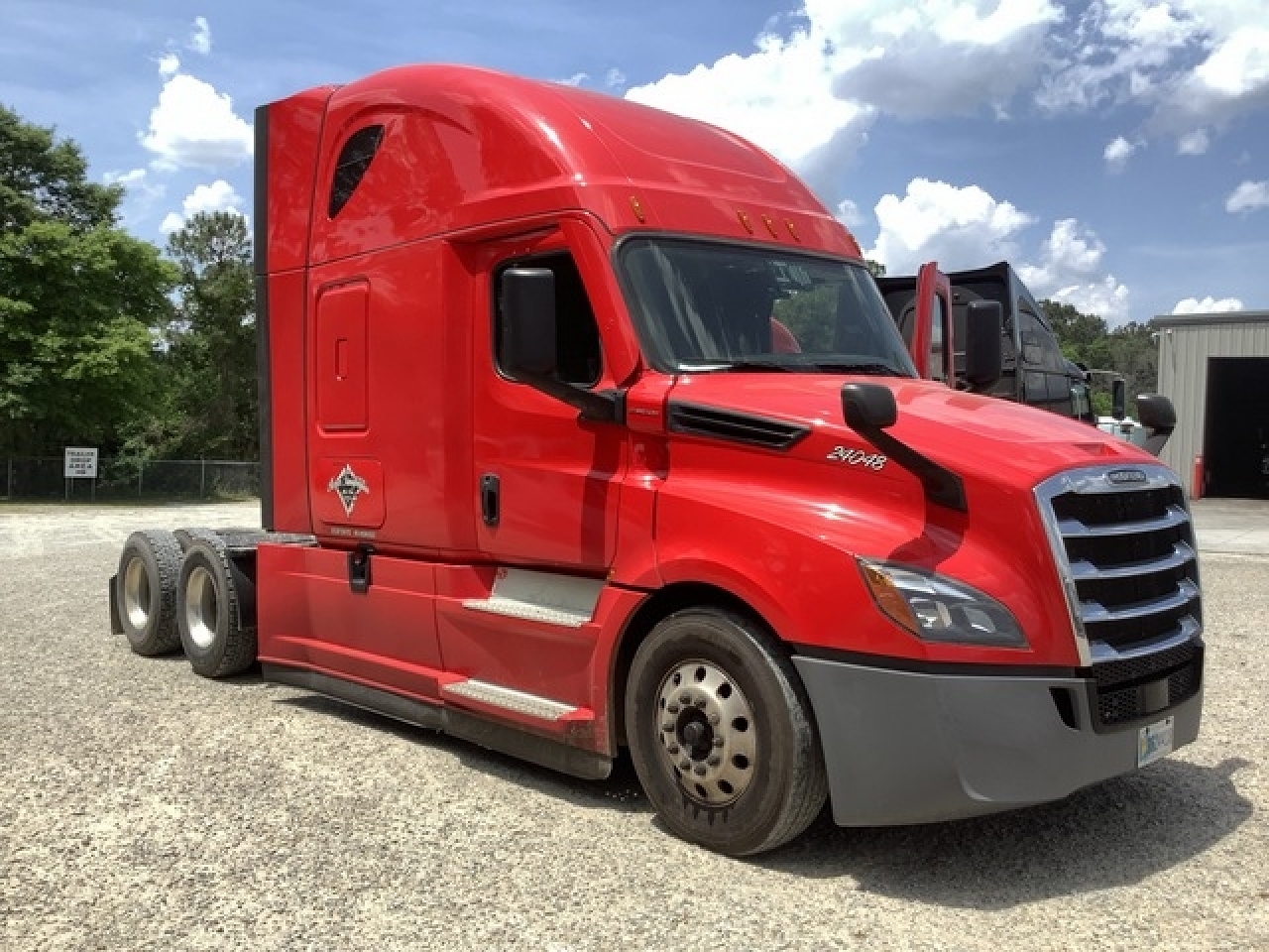 2021 FREIGHTLINER Cascadia CA126 * Sleeper