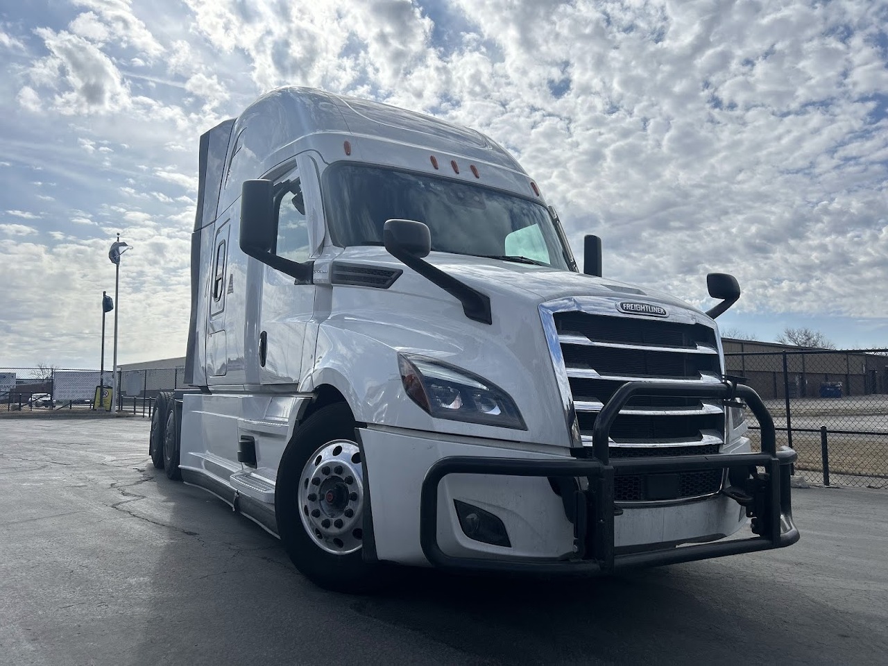 2024 FREIGHTLINER Cascadia CA126 * Sleeper