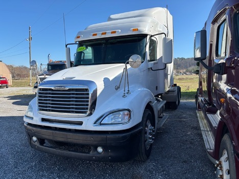 2014 FREIGHTLINER COLUMBIA GLIDER Tandem Axle Sleeper
