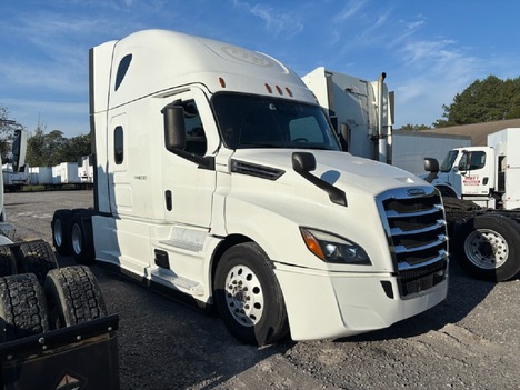 2021 FREIGHTLINER CAS126 Tandem Axle Sleeper