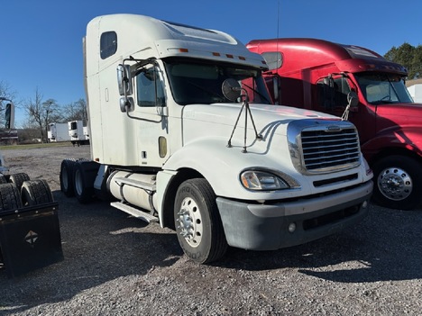 2006 FREIGHTLINER CONVENTIONAL Tandem Axle Sleeper #1919