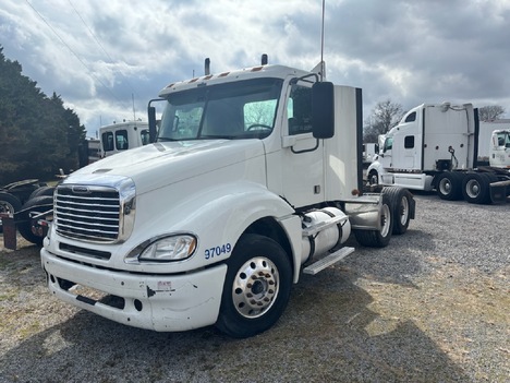 2015 FREIGHTLINER COLUMBIA  GLIDER Tandem Axle Daycab