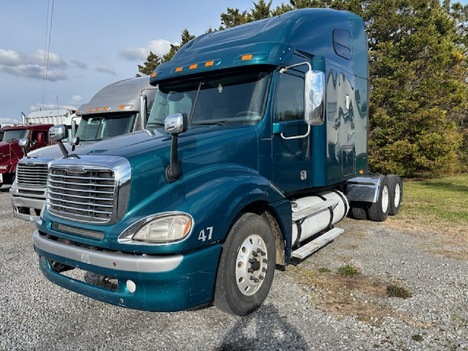 2018 FREIGHTLINER COLUMBIA  GLIDER Tandem Axle Sleeper
