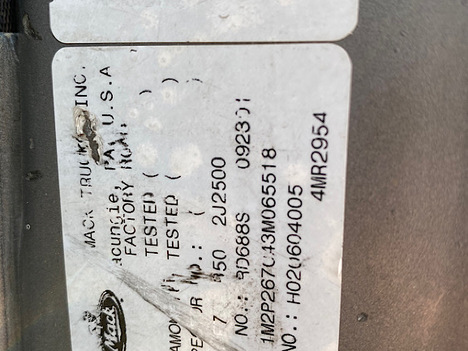 USED 2003 MACK RD688ST FLATBED TRUCK #3197-6
