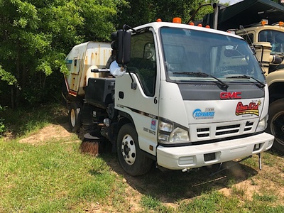 USED 2007 GMC SWEEPER MEDIUM DUTYTRUCK #3414-1