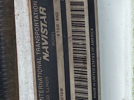 USED 1999 INTERNATIONAL 4700 BOX VAN TRUCK #4047-8