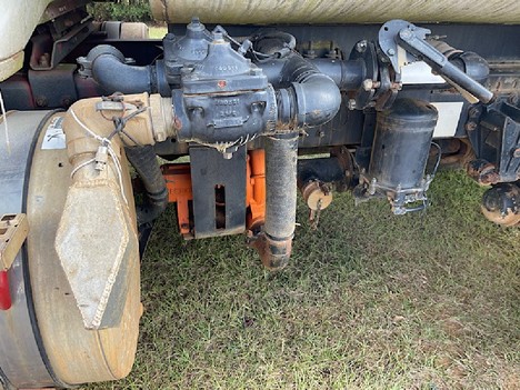 USED 1995 VOLVO WG42T WATER TRUCK #4495-6