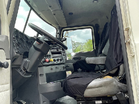 USED 2016 MACK CXU613 TANDEM AXLE DAYCAB TRUCK #4588-8