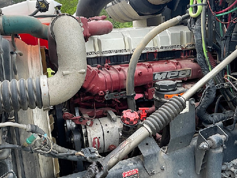 USED 2016 MACK CXU613 TANDEM AXLE DAYCAB TRUCK #4588-9