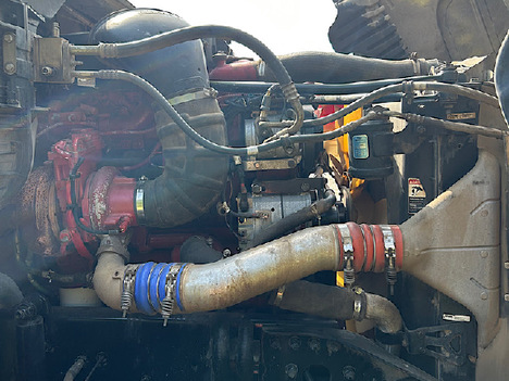 USED 2014 FREIGHTLINER CASCADIA TANDEM AXLE DAYCAB TRUCK #4602-8