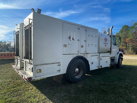 USED 2001 FREIGHTLINER FL70 FUEL-LUBE TRUCK #4682-2