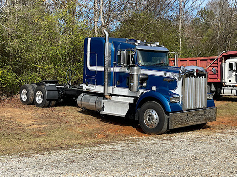 USED 2015 KENWORTH W900 TANDEM AXLE SLEEPER TRUCK #4685-1