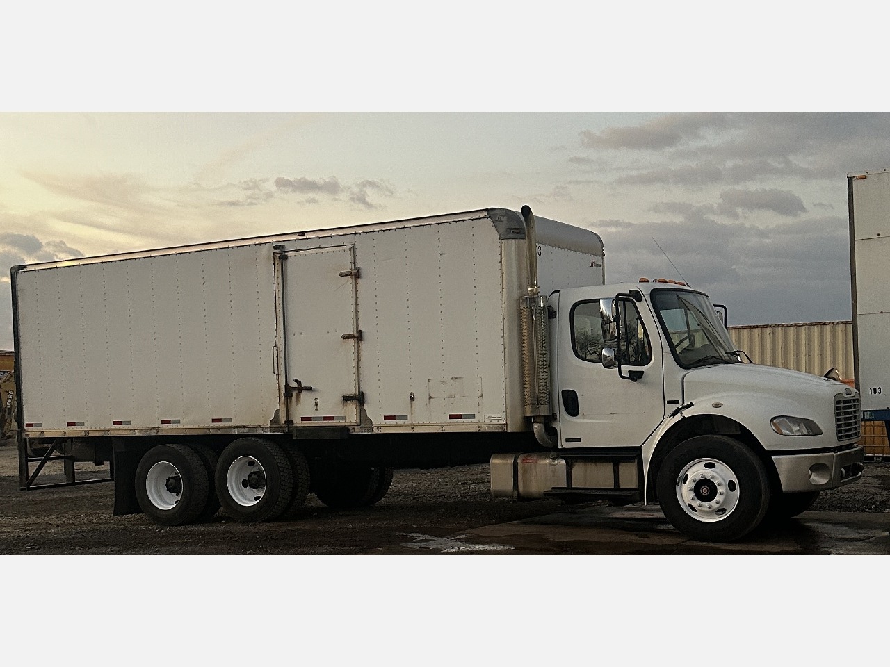 2007 FREIGHTLINER 2007 Box Van Truck #3 2007 FREIGHTLINER 2007 Box Van Truck #3