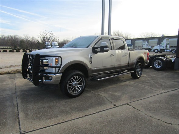 USED 2018 FORD F250 LARIAT 4WD PICKUP TRUCK #2643