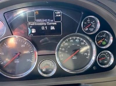 USED 2016 KENWORTH T680 SLEEPER TRUCK #2831-7