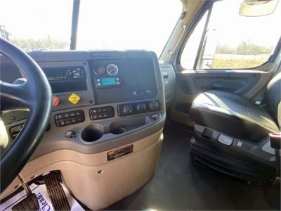 USED 2016 FREIGHTLINER CASCADIA 116 SLEEPER TRUCK #2839-11