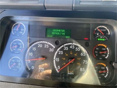USED 2016 FREIGHTLINER CASCADIA 116 SLEEPER TRUCK #2839-13