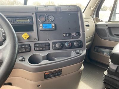 USED 2016 FREIGHTLINER CASCADIA 116 SLEEPER TRUCK #2840-12