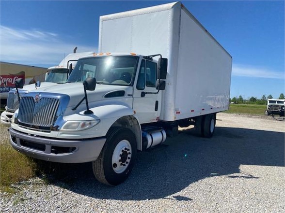 USED 2014 INTERNATIONAL DURASTAR 4300 BOX VAN TRUCK #2930