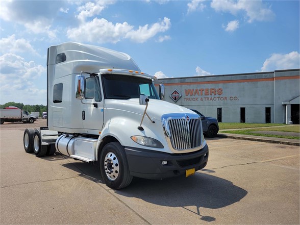 USED 2017 INTERNATIONAL PROSTAR SLEEPER TRUCK #2942