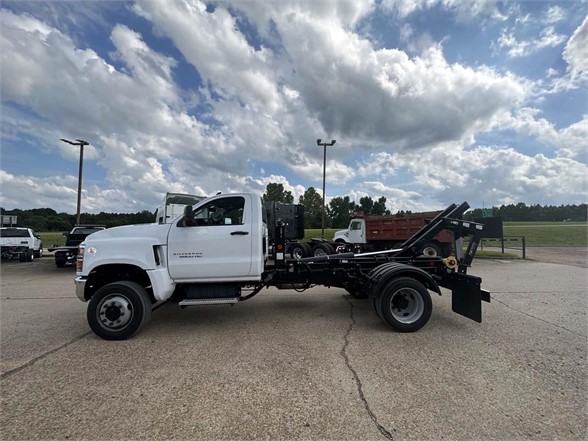 NEW 2022 CHEVROLET SILVERADO 5500HD HOOKLIFT TRUCK #2990