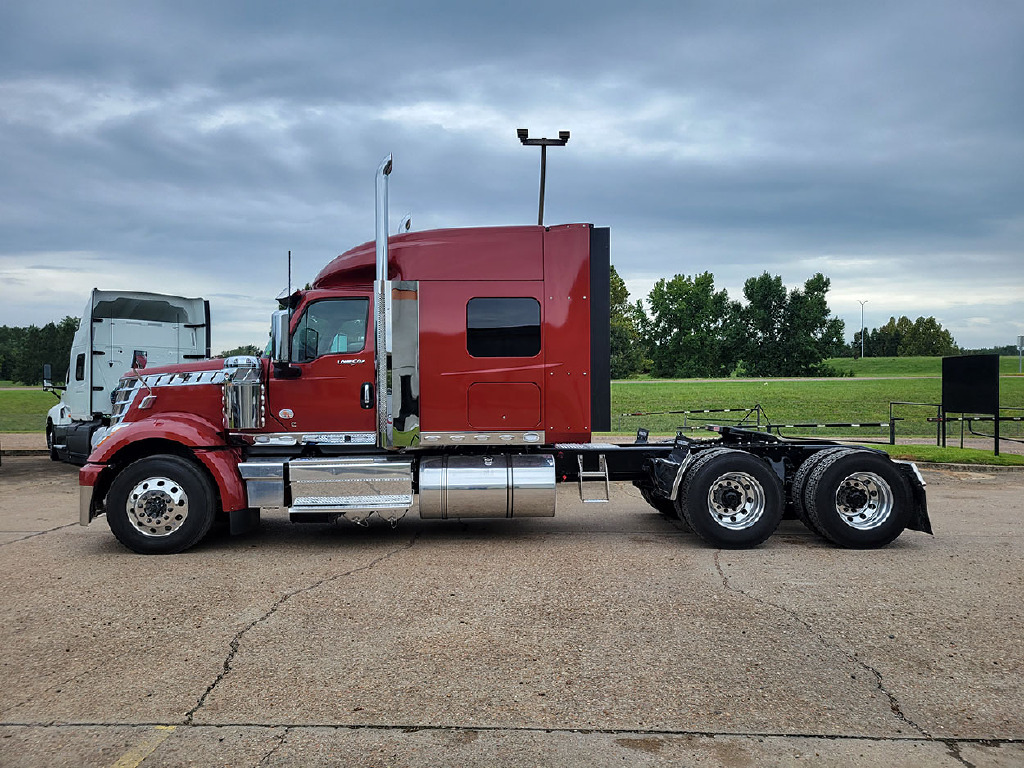 2024 INTERNATIONAL LONESTAR SLEEPER FOR SALE 3000