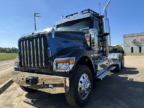 NEW 2024 INTERNATIONAL HX DAYCAB TRUCK #3015-3