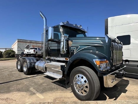 NEW 2024 INTERNATIONAL HX DAYCAB TRUCK #3016-1
