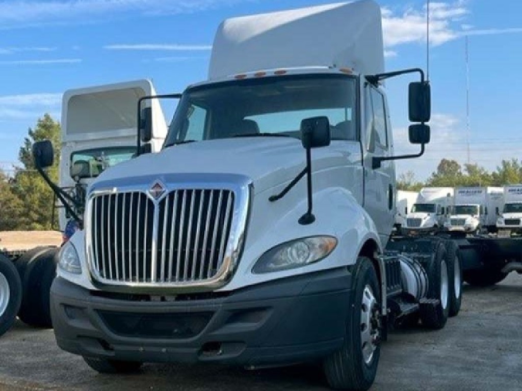 USED 2017 INTERNATIONAL PROSTAR DAYCAB TRUCK #3025
