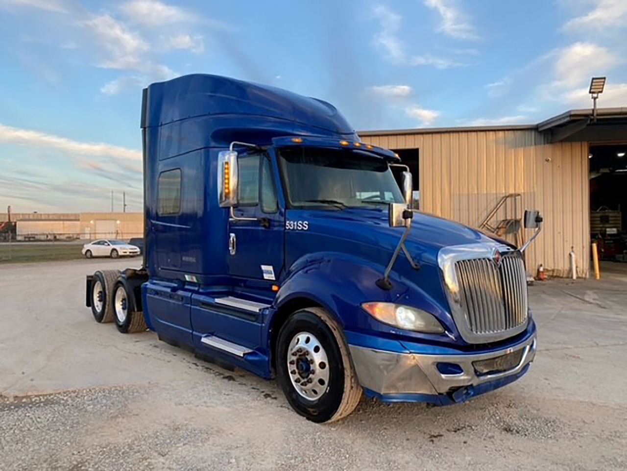 USED 2014 INTERNATIONAL PROSTAR+ SLEEPER TRUCK #3061