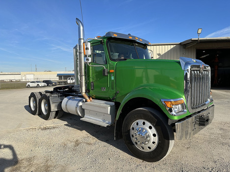 USED 2019 INTERNATIONAL HX DAYCAB TRUCK #3062-5