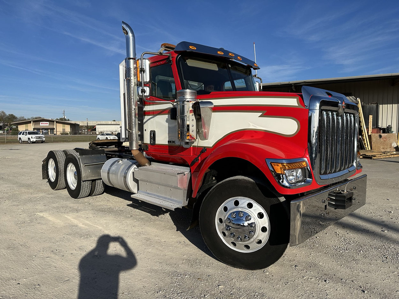 USED 2020 INTERNATIONAL HX DAYCAB TRUCK #3063