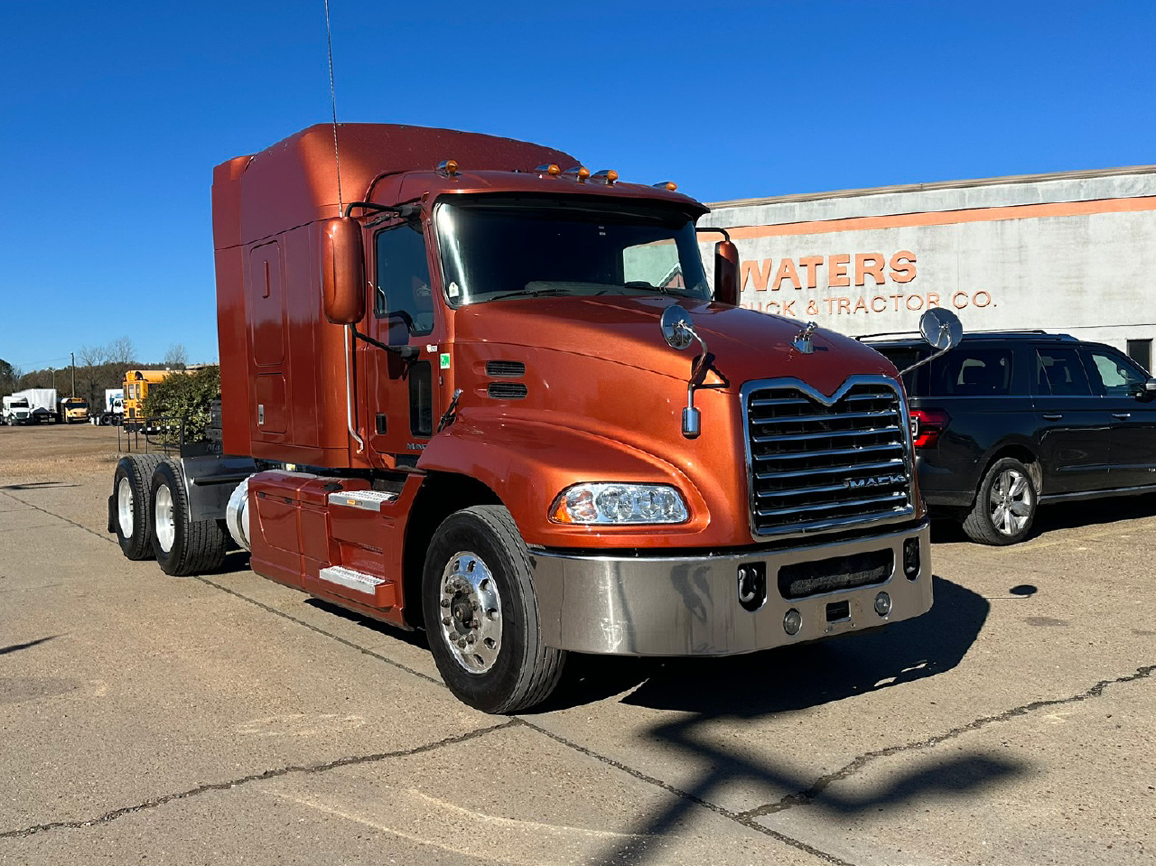 USED 2017 MACK CXU 613 SLEEPER TRUCK #3068