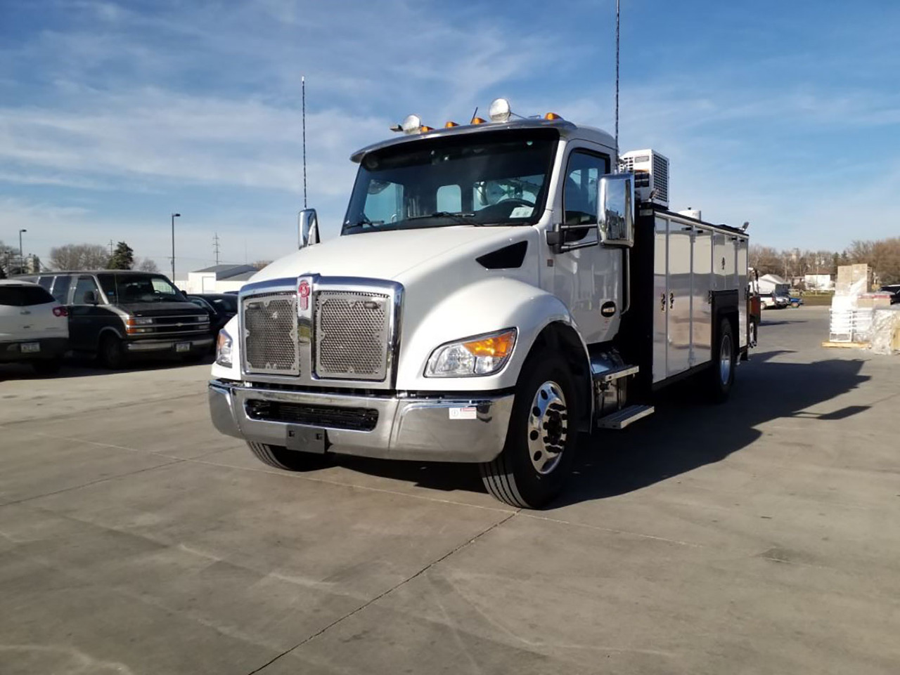 2024 KENWORTH T380 SERVICE UTILITY TRUCK FOR SALE 3086