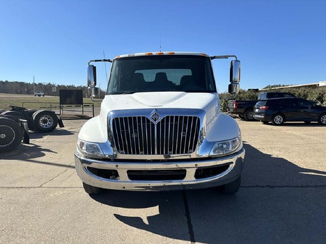 USED 2004 INTERNATIONAL DURASTAR 4300 WRECKER TOW TRUCK #3106-2