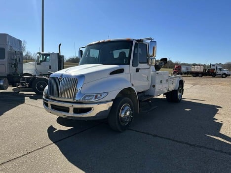 USED 2004 INTERNATIONAL DURASTAR 4300 WRECKER TOW TRUCK #3106-3