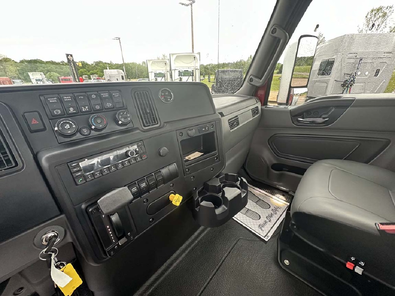 2025 INTERNATIONAL MV ROLLBACK TOW TRUCK FOR SALE 3188