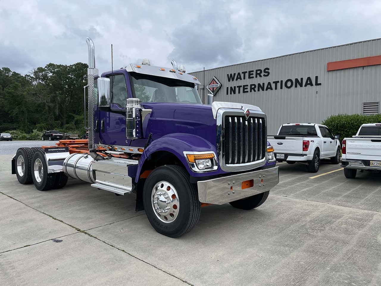 NEW 2025 INTERNATIONAL HX DAYCAB TRUCK #3223