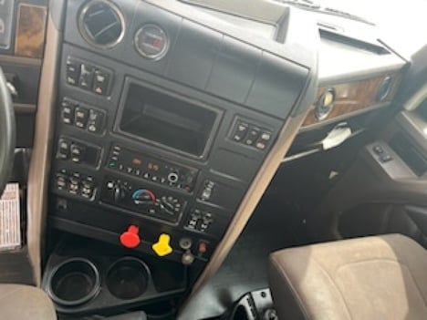 USED 2021 INTERNATIONAL HX 515 DAYCAB TRUCK #3225-7