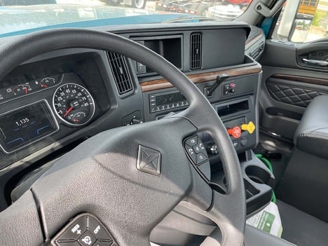 NEW 2025 INTERNATIONAL HX 520 DAYCAB TRUCK #3338-7