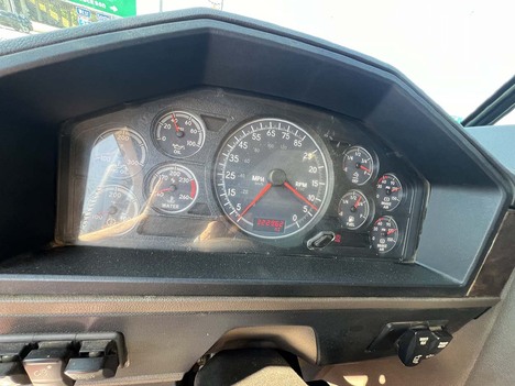USED 2019 INTERNATIONAL HX 520 DAYCAB TRUCK #3346-7