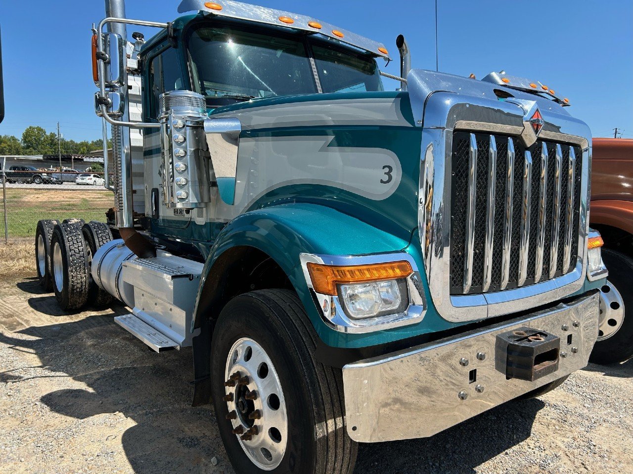 USED 2022 INTERNATIONAL HX 520 DAYCAB TRUCK #3388