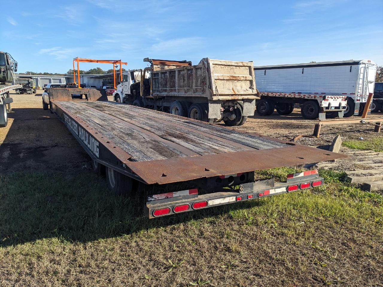 USED 2006 LANDOLL 317C-53 53 FT TRAVELING AXLE TRAILER #3557