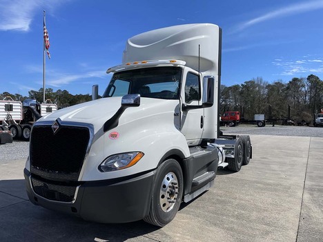 NEW 2025 INTERNATIONAL LT DAYCAB TRUCK #3604-3